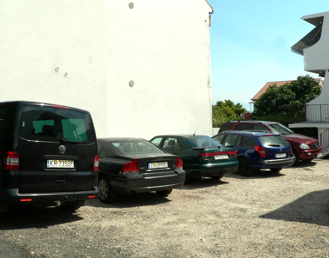 Dems Hotel Zivogosce Exterior photo